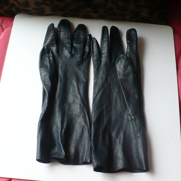 ❤️ Women's Black Leather Driving Gloves 6-6 1/2" - Picture 4 of 4